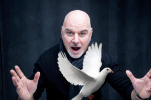 Eric Viennot et une colombe
